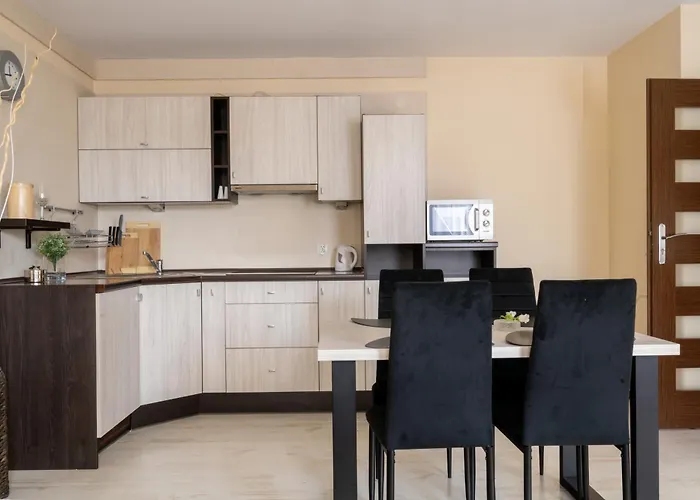 y Tetmajera Apartzakop